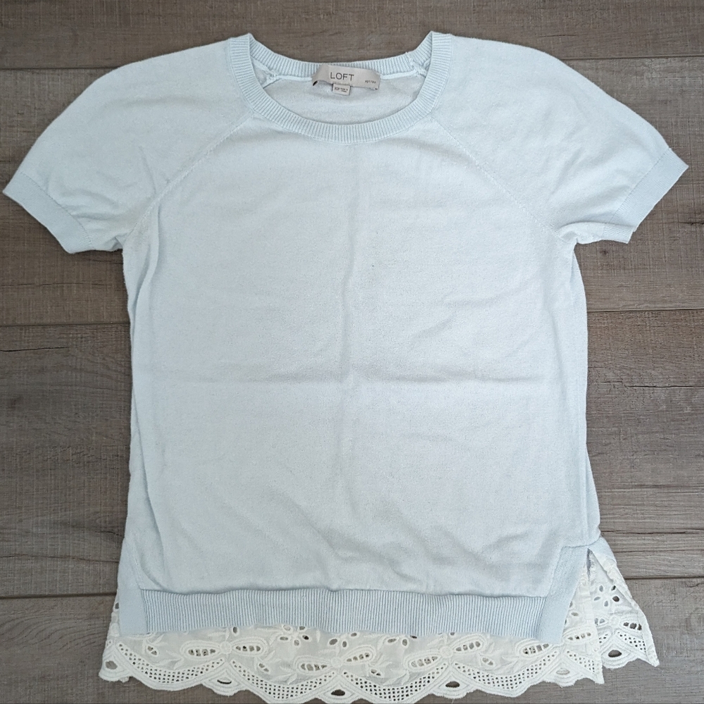 LOFT Lace Hem T Shirt XSmall Petite